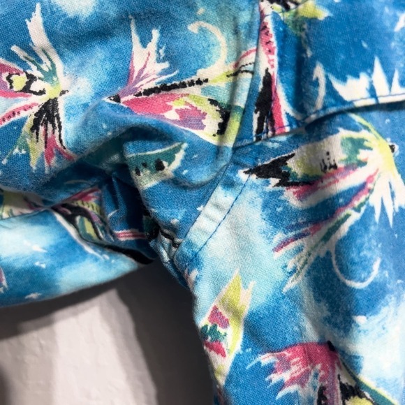 VINTAGE 90s Columbia Fly Fish Button Down Short Sleeve Shirt Mens Blue Colorful - Picture 5 of 6